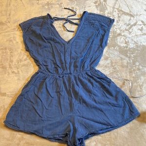 🤩🤩Abercrombie & fitch ROMPER